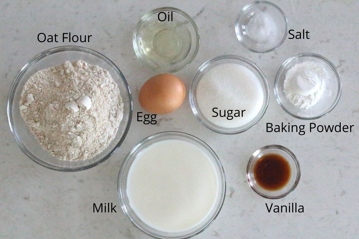 Ingredients for oat flour donuts: oat flour, oil salt, baking powder, sugar, egg, vanilla and milk.